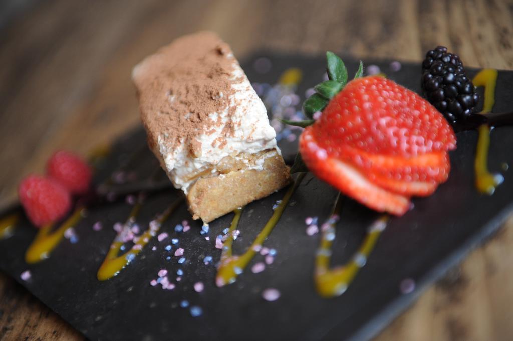 The Bull Hotel Stony Stratford Ngoại thất bức ảnh