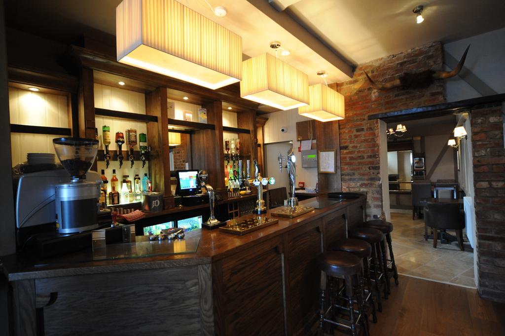 The Bull Hotel Stony Stratford Ngoại thất bức ảnh