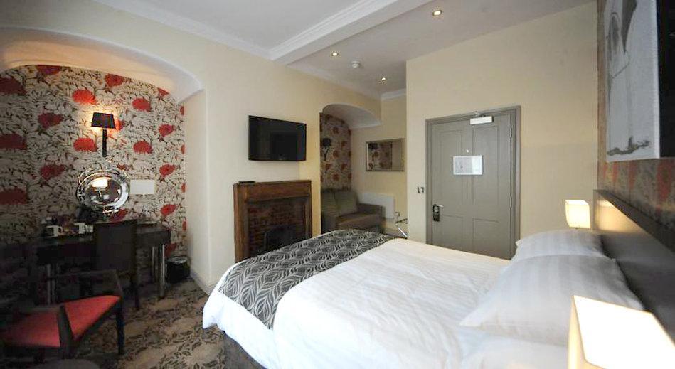The Bull Hotel Stony Stratford Ngoại thất bức ảnh