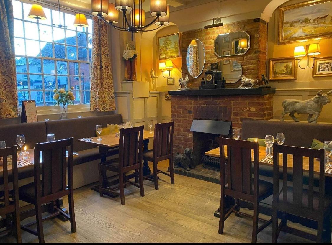 The Bull Hotel Stony Stratford Ngoại thất bức ảnh